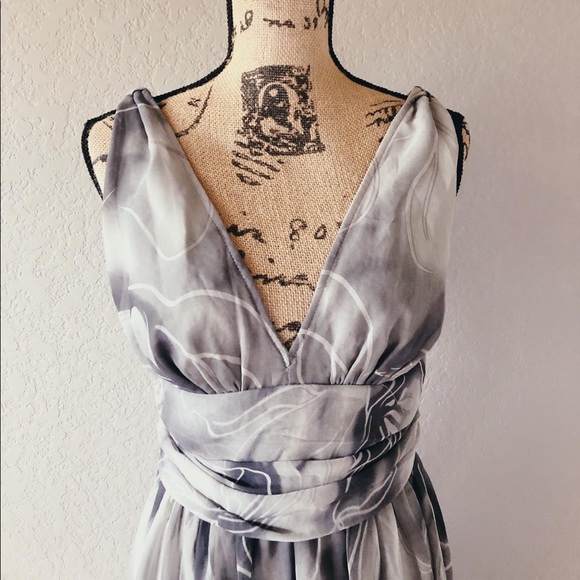 New dress - Picture 3 of 3